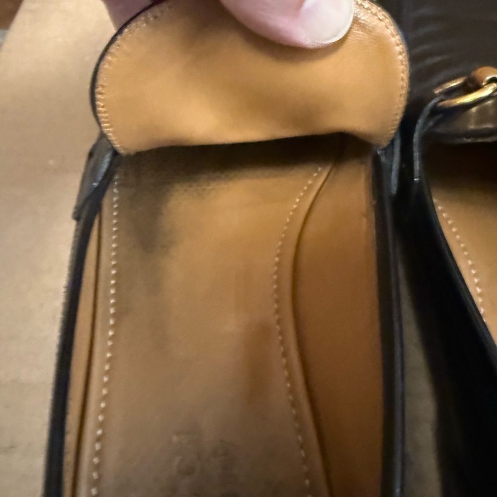 Gucci classic loafers 8 1/2 black excellencet cond taken care of - Picture 5 of 16